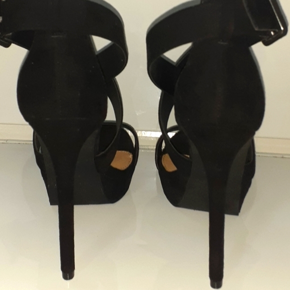 Charlotte Russe Black Velvet High Heels - Picture 4 of 4